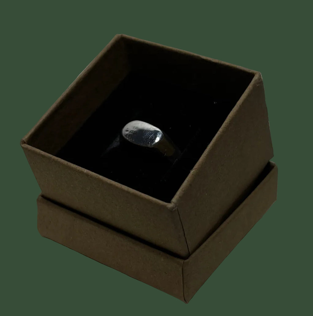 Signet ring No. 1