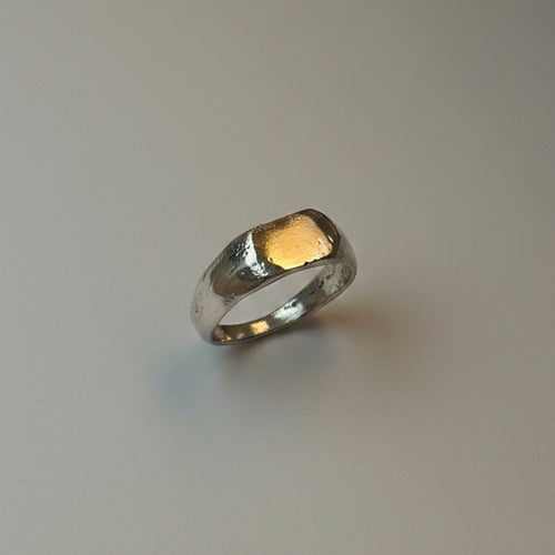 Signet ring No. 2